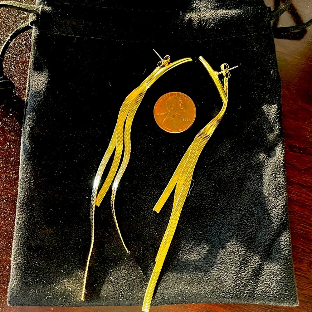Gold earrings